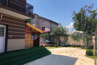 Casă cu 7 camere cu Canalizare în Apărătorii Patriei - 1