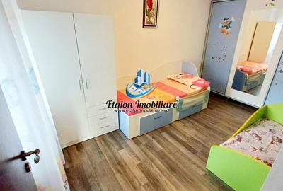 Apartament cu 3 camere semidecomandat în Dărmănești - 2