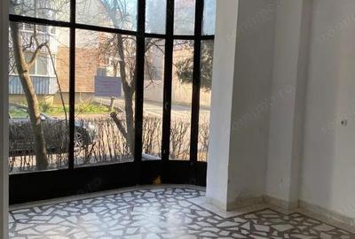 Spațiu comercial, de 132 mp, în Alfa - 6