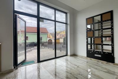 Spațiu comercial, de 50 mp, în Central - 2