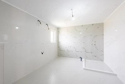 Casă cu 6 camere în Săcălaz