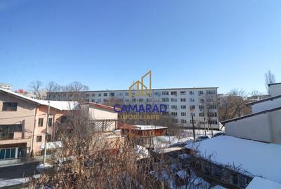 Apartament cu 3 camere semidecomandat, mobilat în Titan - 11