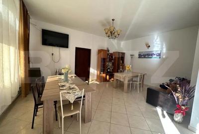 Casă cu 12 camere cu Teren 409 Mp în Central - 1