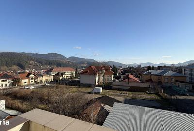 Apartament cu 4 camere decomandat în Central - 2