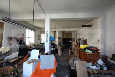 Casă cu 7 camere cu Teren 2900 Mp în Central - 10