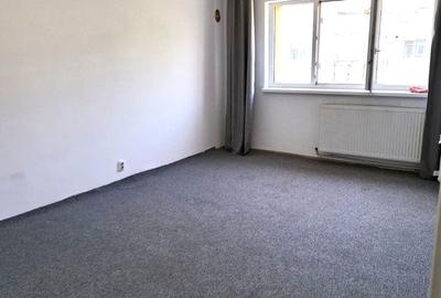 Apartament cu 3 camere decomandat în Unirii Sud - 9