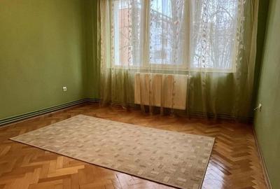 Apartament cu 3 camere în Ultracentral