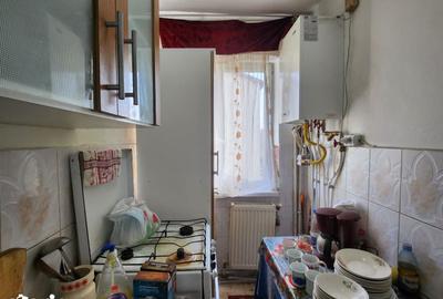 Apartament cu 2 camere nedecomandat în Mioriței