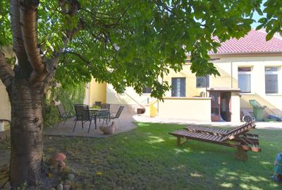 Apartament cu 4 camere circular, mobilat în Central - 1