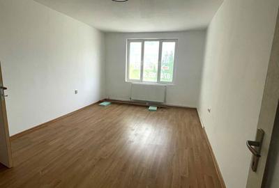 Apartament cu 3 camere în Calea București - 8