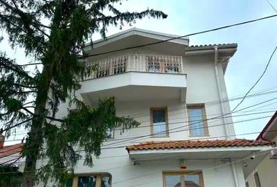 Casă cu 8 camere cu Canalizare în Floreasca - 3