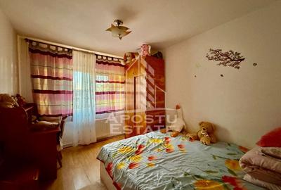 Apartament cu 3 camere semidecomandat, mobilat în Lunei - 6