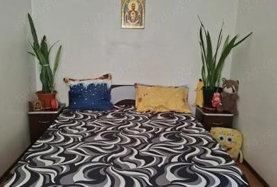 Apartament cu 3 camere semidecomandat, mobilat în Progresul - 5