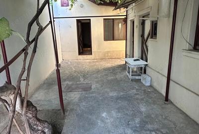 Casă cu 4 camere cu Canalizare în Faleza Nord - 32