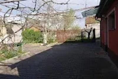 Casa cu teren generos, 2 construc?ii separate ideala pentru familie sau investitie - 8