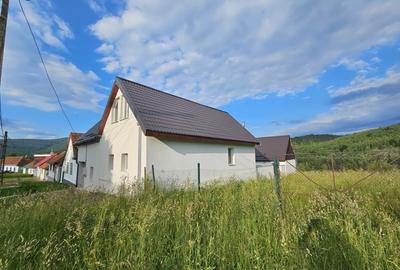 Casă cu teren la munte - 7