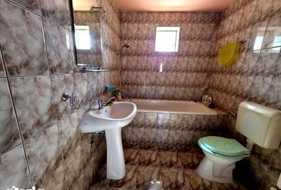 Casă cu 5 camere cu Teren 3316 Mp în Oșorhei - 8