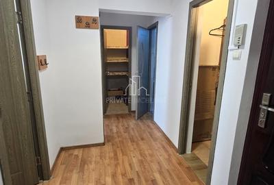 Apartament cu 2 camere decomandat în 7 Noiembrie - 8