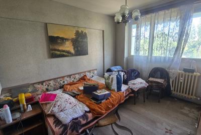 Apartament cu 3 camere decomandat în Drumul Taberei - 2