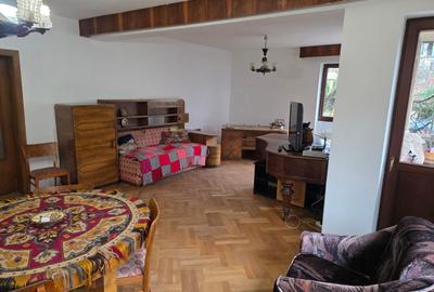 Casă cu 3 camere cu Teren 422 Mp în Blumăna - 1