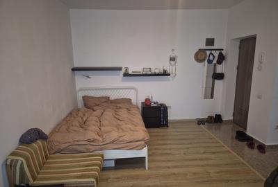 Garsoniera de inchiriat direct proprietar central iesire directa DN 1 - 3