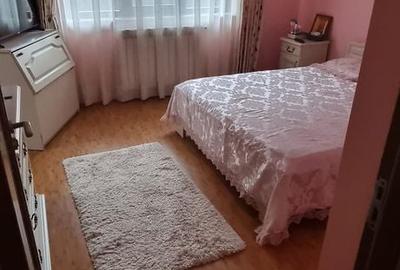 Casă cu 4 camere cu Teren 1155 Mp în Curtești - 2