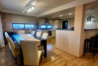 Casă cu 7 camere cu Teren 570 Mp în Sânmartin - 11