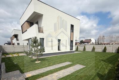 Casă individuală cu 4 camere cu Canalizare în Berceni