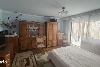 Apartament cu 3 camere decomandat în Central - 6