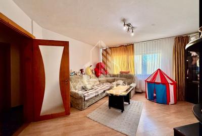 Apartament cu 3 camere semidecomandat, mobilat în Lunei - 5