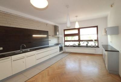 Inchiriere apartament 4 camere|Sfintii Voievozi|Calea Victoriei|2007 - 6