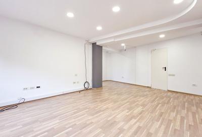 Casă cu 14 camere cu Canalizare în 13 Septembrie - 4