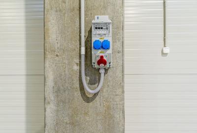 Spațiu industrial, de 4,646 mp, în Nord - 12