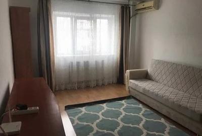 Apartament 2 camere, DECOMANDAT, etaj 3/4, zona Nicolina