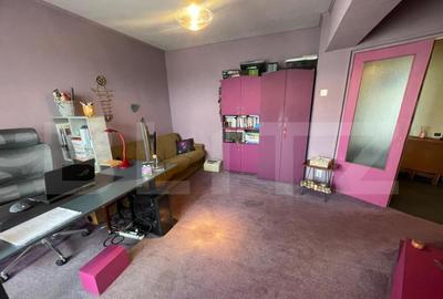 Apartament cu 3 camere decomandat, mobilat în Gară