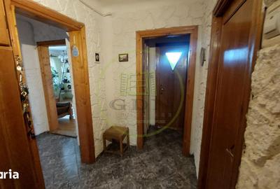 Apartament cu 4 camere decomandat, mobilat în 1 Mai - 2