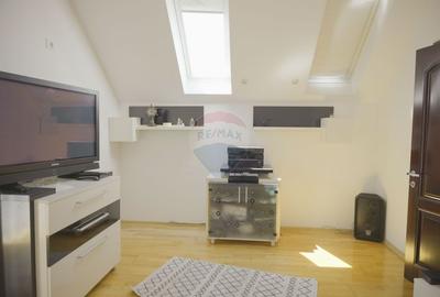 Casă individuală cu 7 camere cu Piscina în Girov - 3