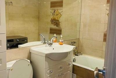 Apartament 2 camere decomandat | Piata Muncii | Centrala proprie | Etaj 1 - 5