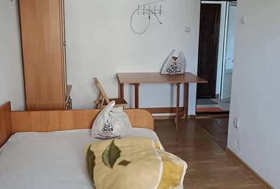 Garsonieră semidecomandată în Vest