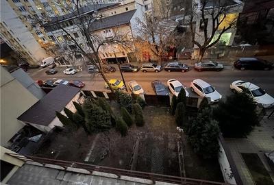 Piata Iancului,imobil S+P+2+M, suprafata 1000mp, 18 camere,parcare - 19