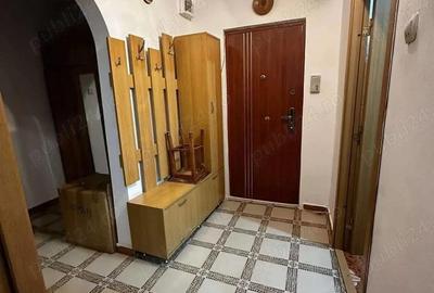 De vanzare 3 camere decomandate, zona Piata Mare, 52.000 euro - 5