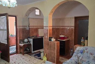 Casă cu 2 camere în Central - 8