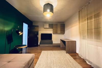 Apartament cu 2 camere decomandat    |    Zona Girocului - 9