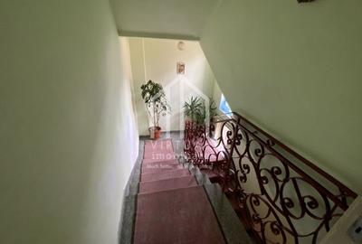 Casă individuală cu 7 camere cu Canalizare în Central - 9