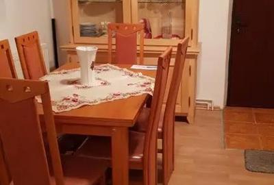 Casă cu 5 camere cu Teren 627 Mp în Poiana Țapului