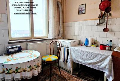 Apartament 4 camere semidecomandat, cu boxa, Bd.Traian- zona BCR - 9