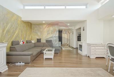 Penthouse cu 3 camere decomandat, mobilat în Cristian - 15