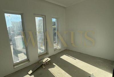 Casă cu 4 camere cu Teren 5.5 Mp în Central - 8
