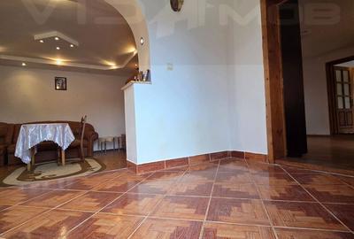 Casă cu 3 camere cu Teren 2096 Mp în Central - 10