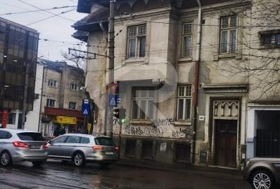 Casă individuală cu 12 camere cu Canalizare în Ferdinand - 1